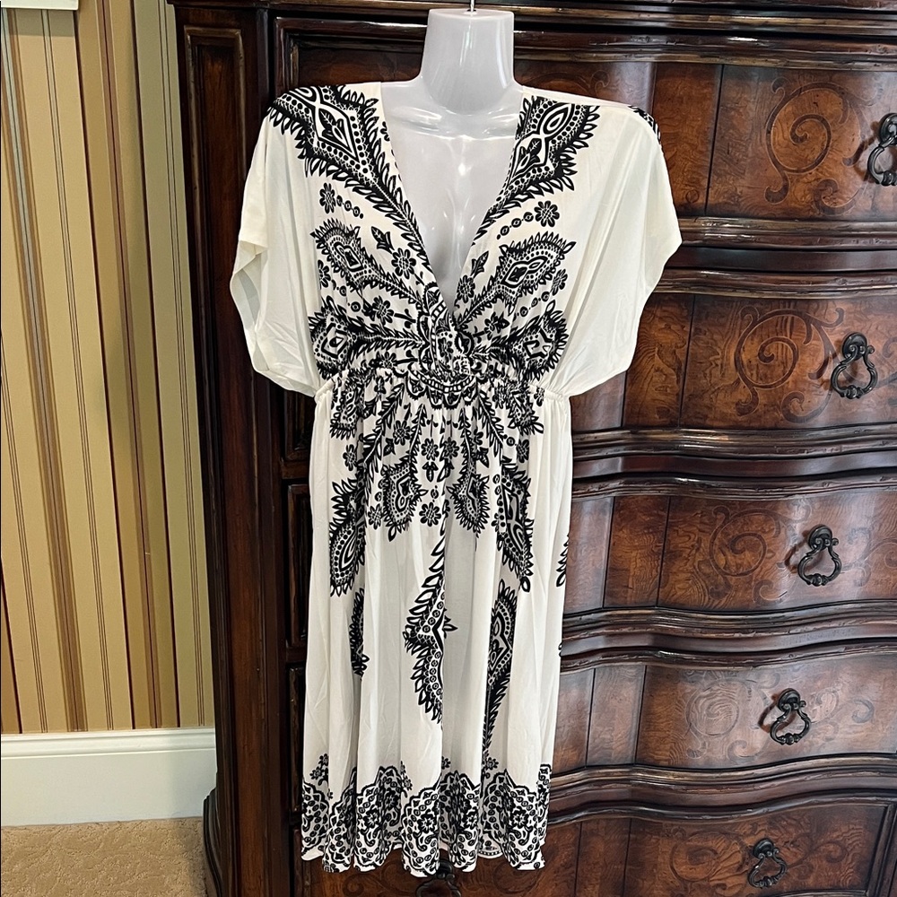 Black and Cream Patterned Dress